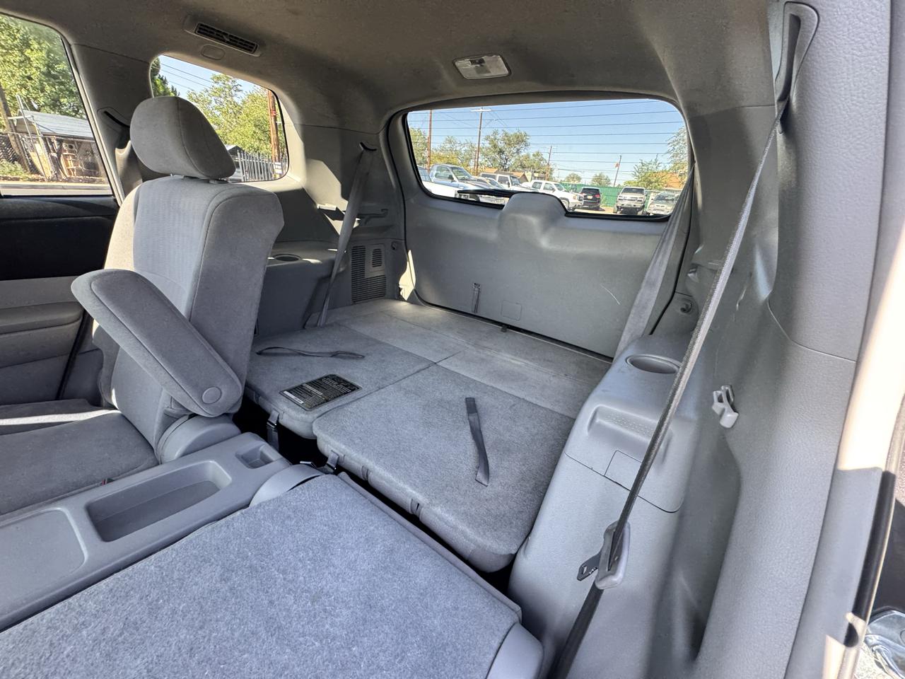 Toyota Highlander Base 2WD I4 2012