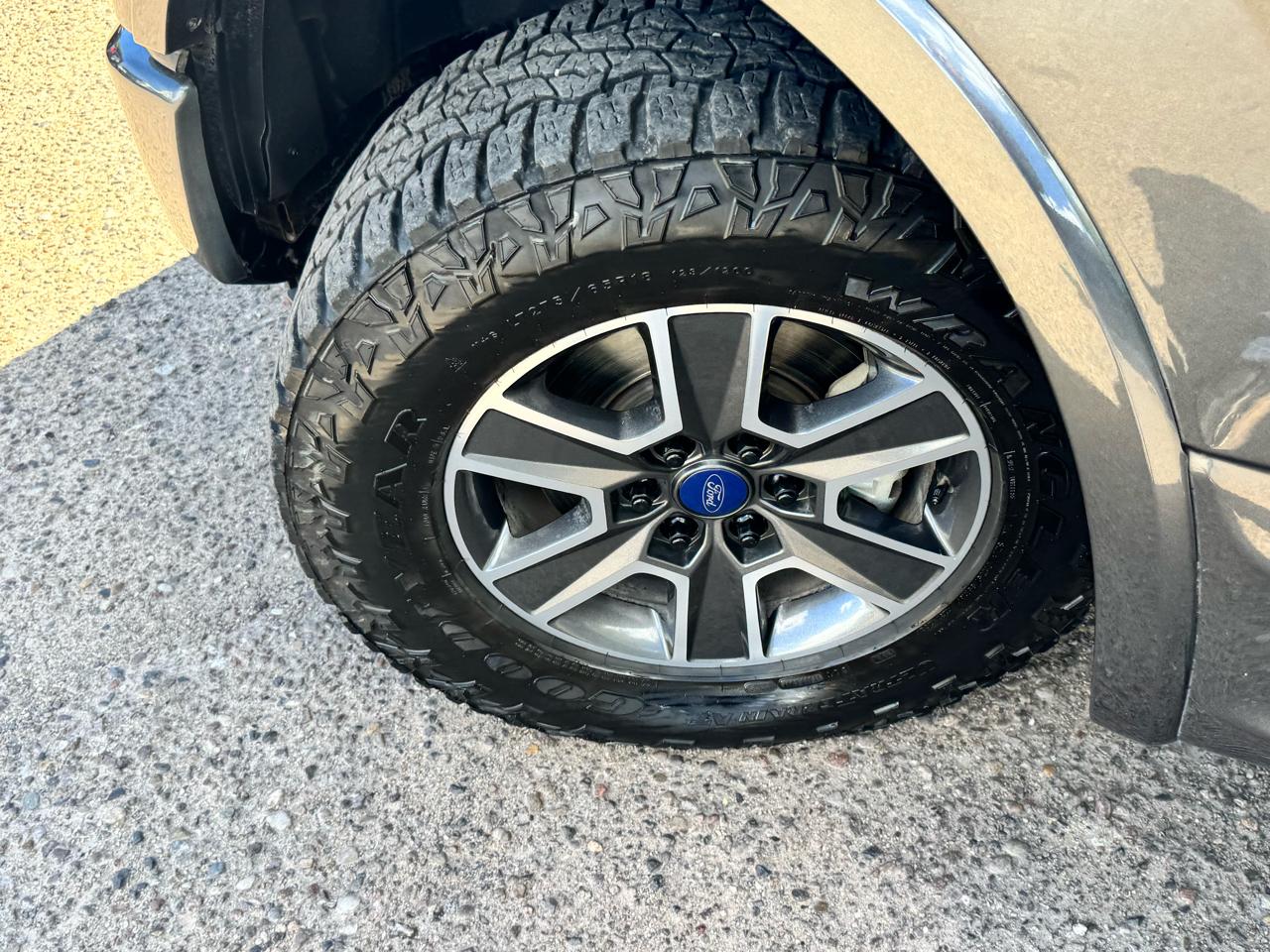 Ford F-150 Lariat SuperCrew 6.5-ft. Bed 4WD 2017