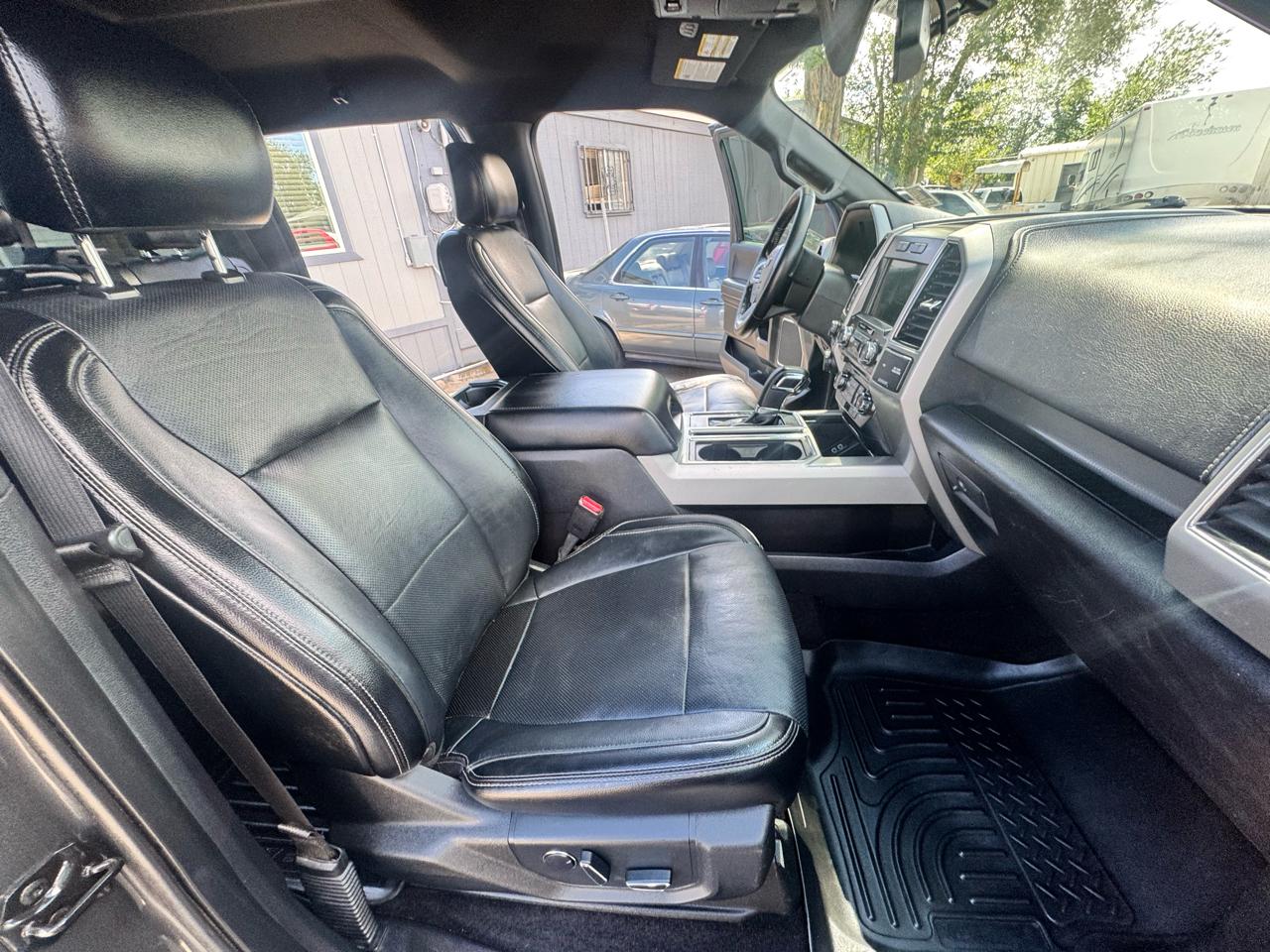 Ford F-150 Lariat SuperCrew 6.5-ft. Bed 4WD 2017