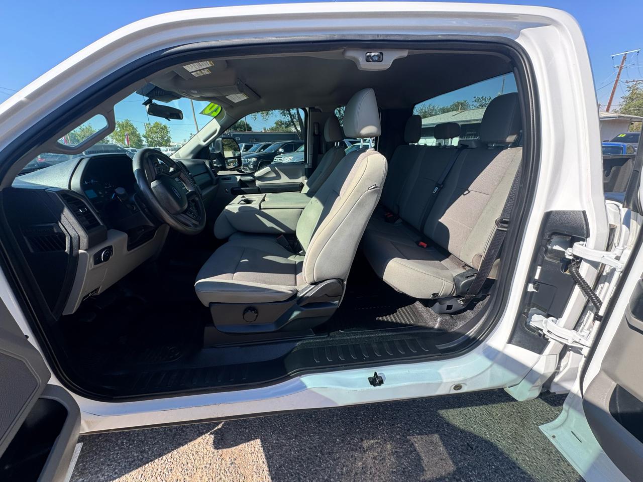 Ford F-250 SD XLT SuperCab Long Bed 4WD 2020