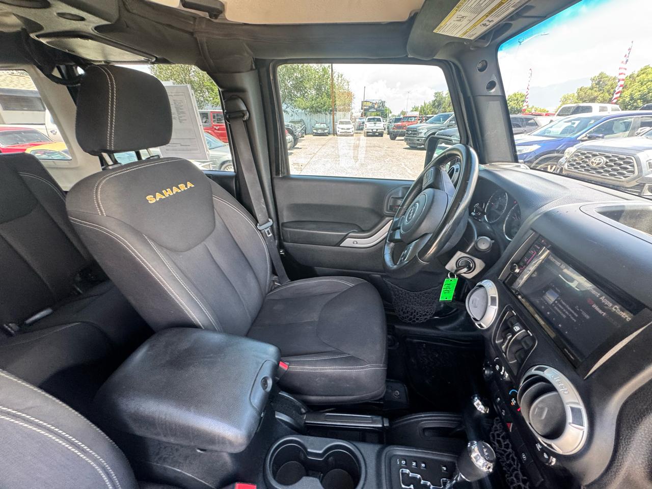 Jeep Wrangler Unlimited Sahara 4WD 2015