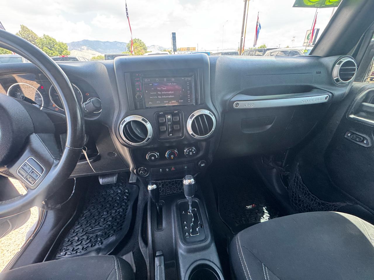 Jeep Wrangler Unlimited Sahara 4WD 2015