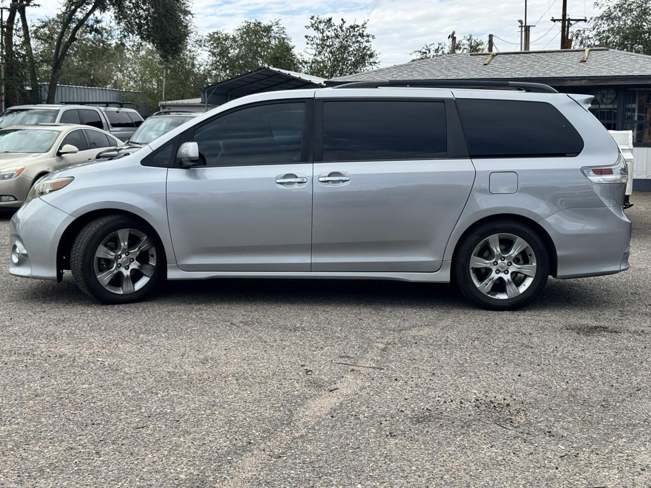Toyota Sienna FWD 7-Passenger V6 2014
