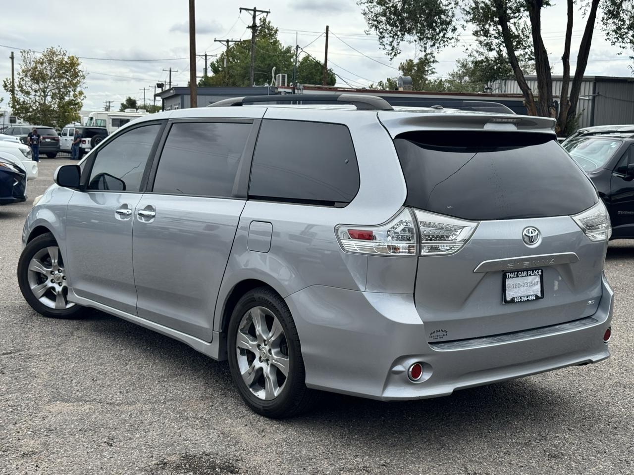 Toyota Sienna FWD 7-Passenger V6 2014