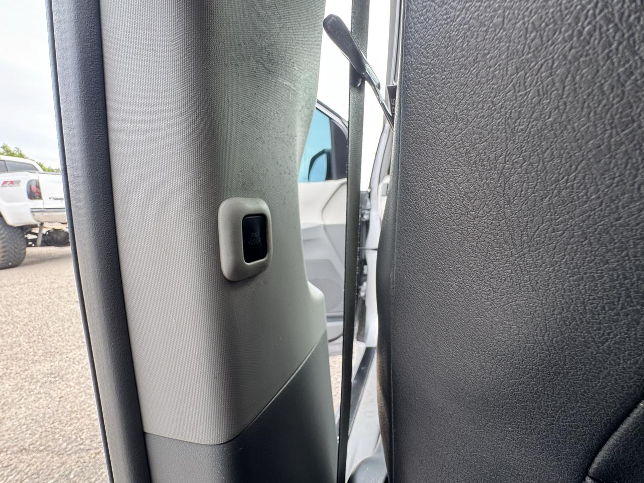 Toyota Sienna FWD 7-Passenger V6 2014