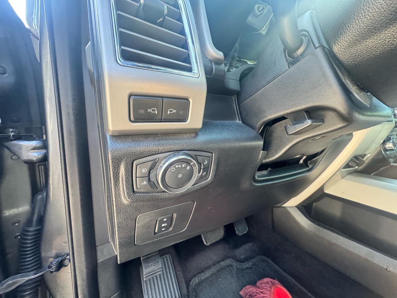 Ford F-150 XLT SuperCrew 6.5-ft. Bed 4WD 2015