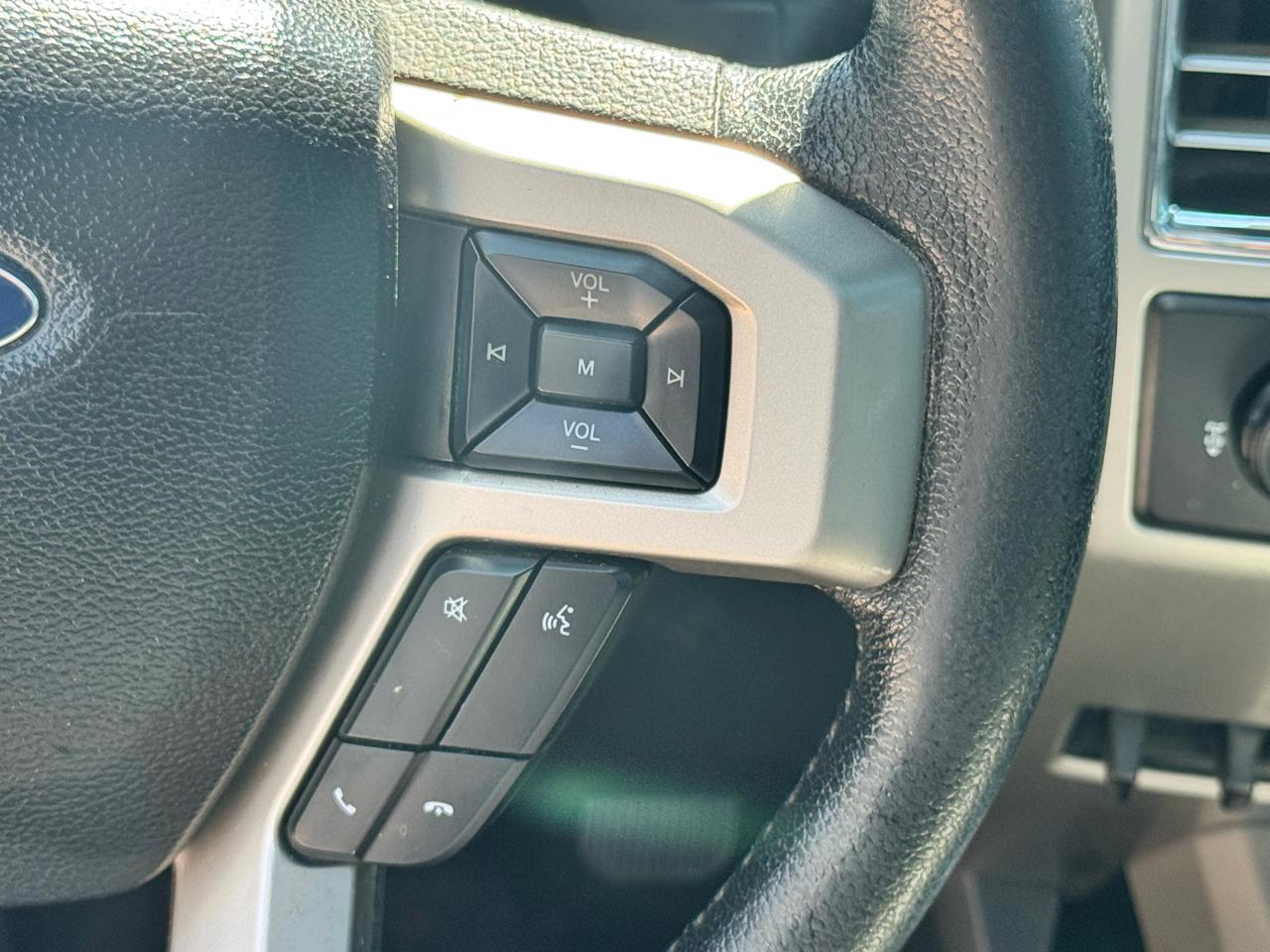 Ford F-150 XLT SuperCrew 6.5-ft. Bed 4WD 2015