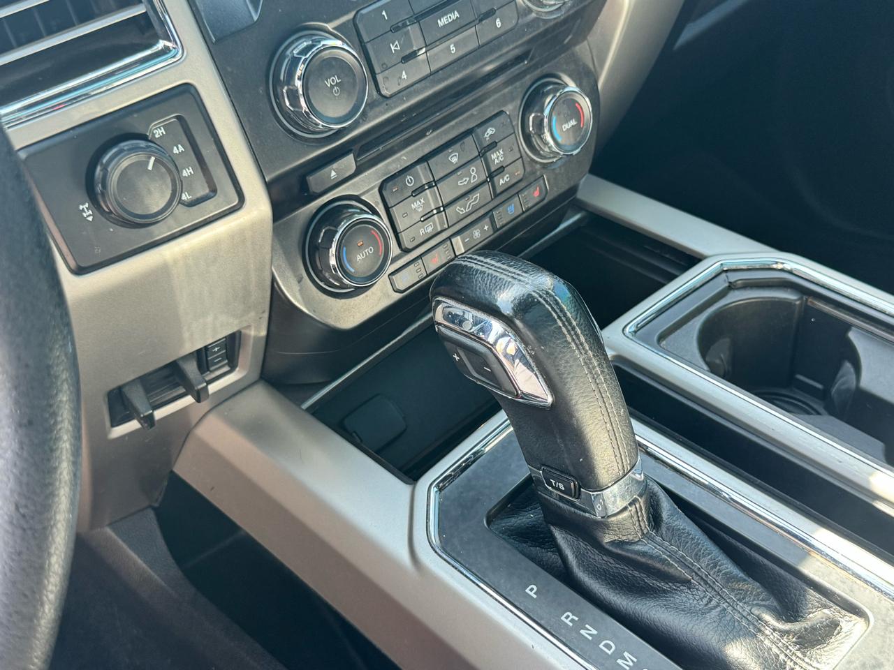 Ford F-150 XLT SuperCrew 6.5-ft. Bed 4WD 2015