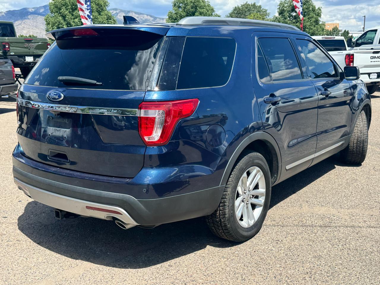 Ford Explorer XLT FWD 2017