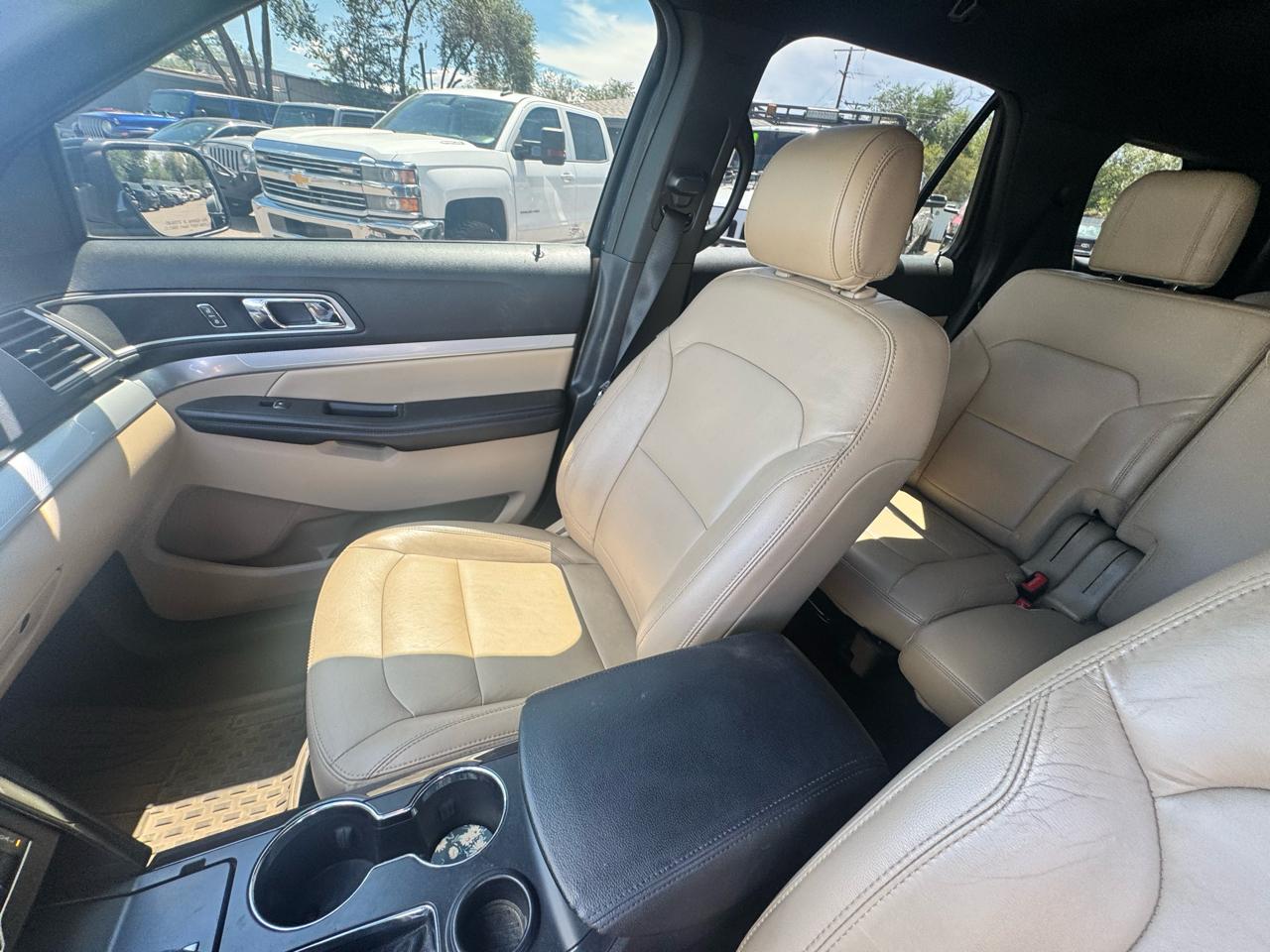 Ford Explorer XLT FWD 2017