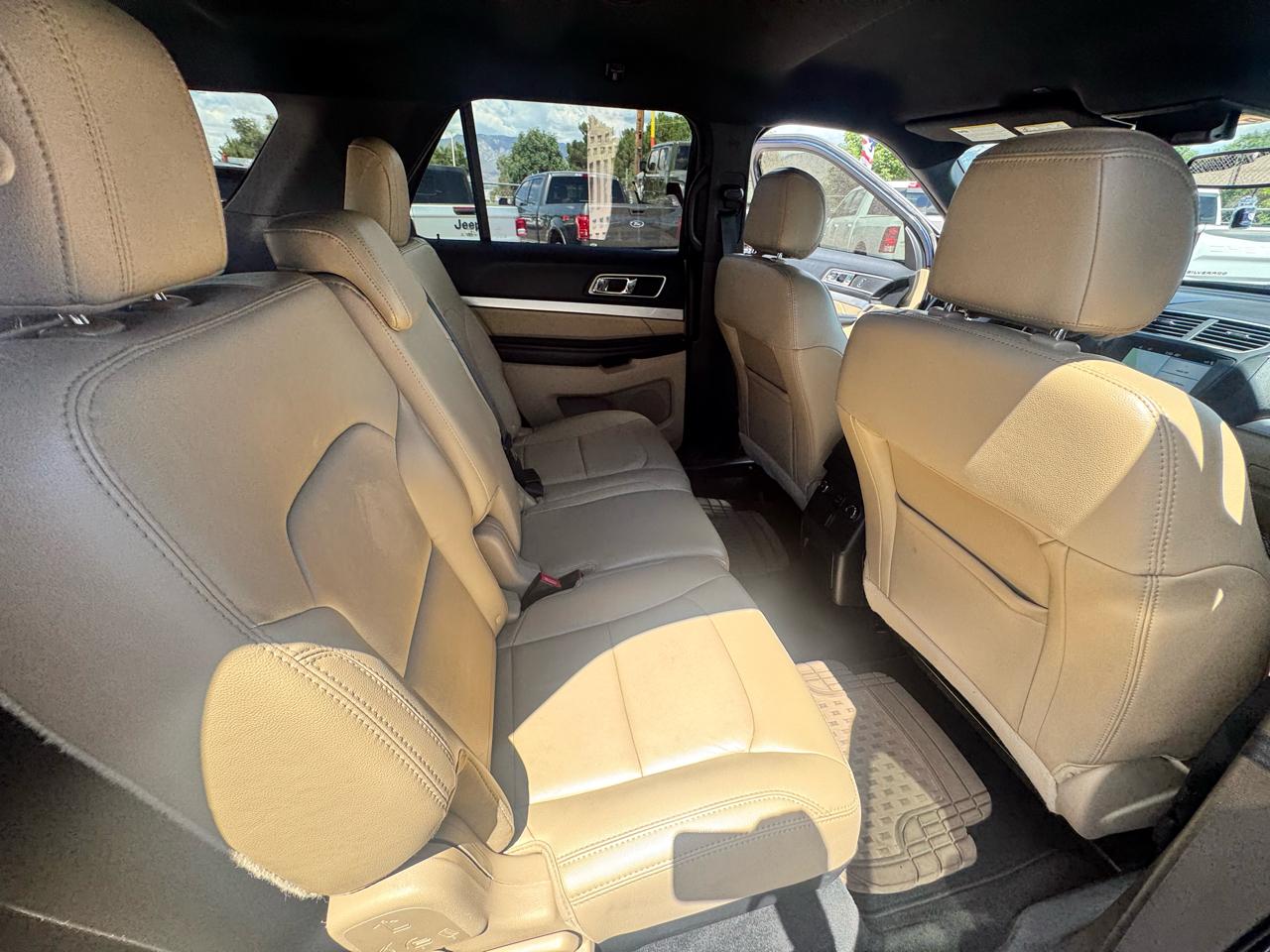 Ford Explorer XLT FWD 2017