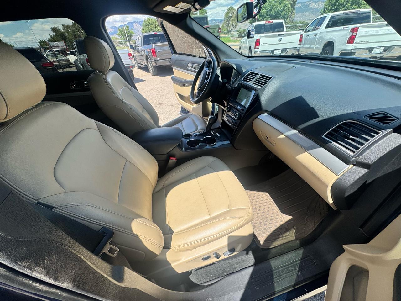 Ford Explorer XLT FWD 2017