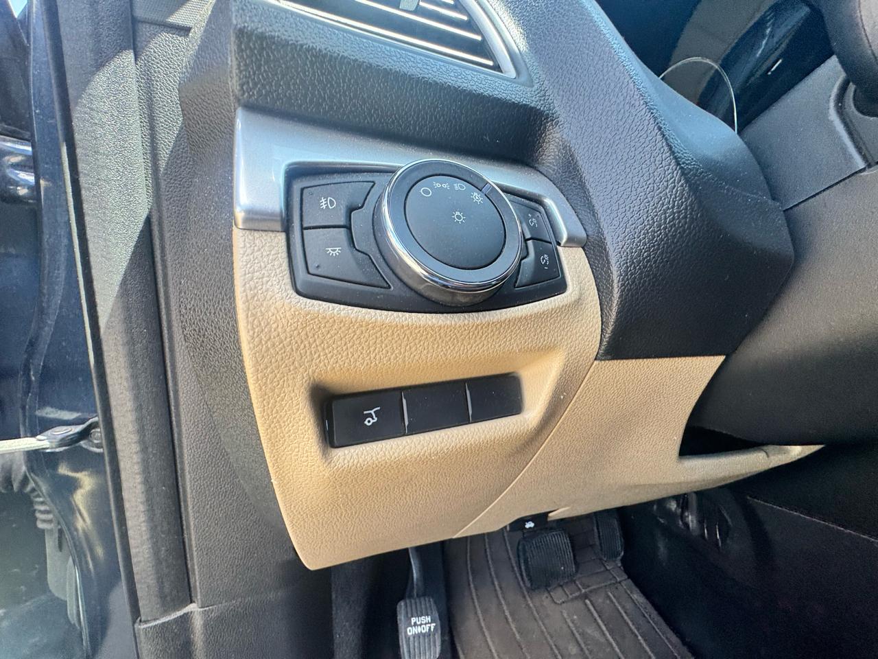Ford Explorer XLT FWD 2017