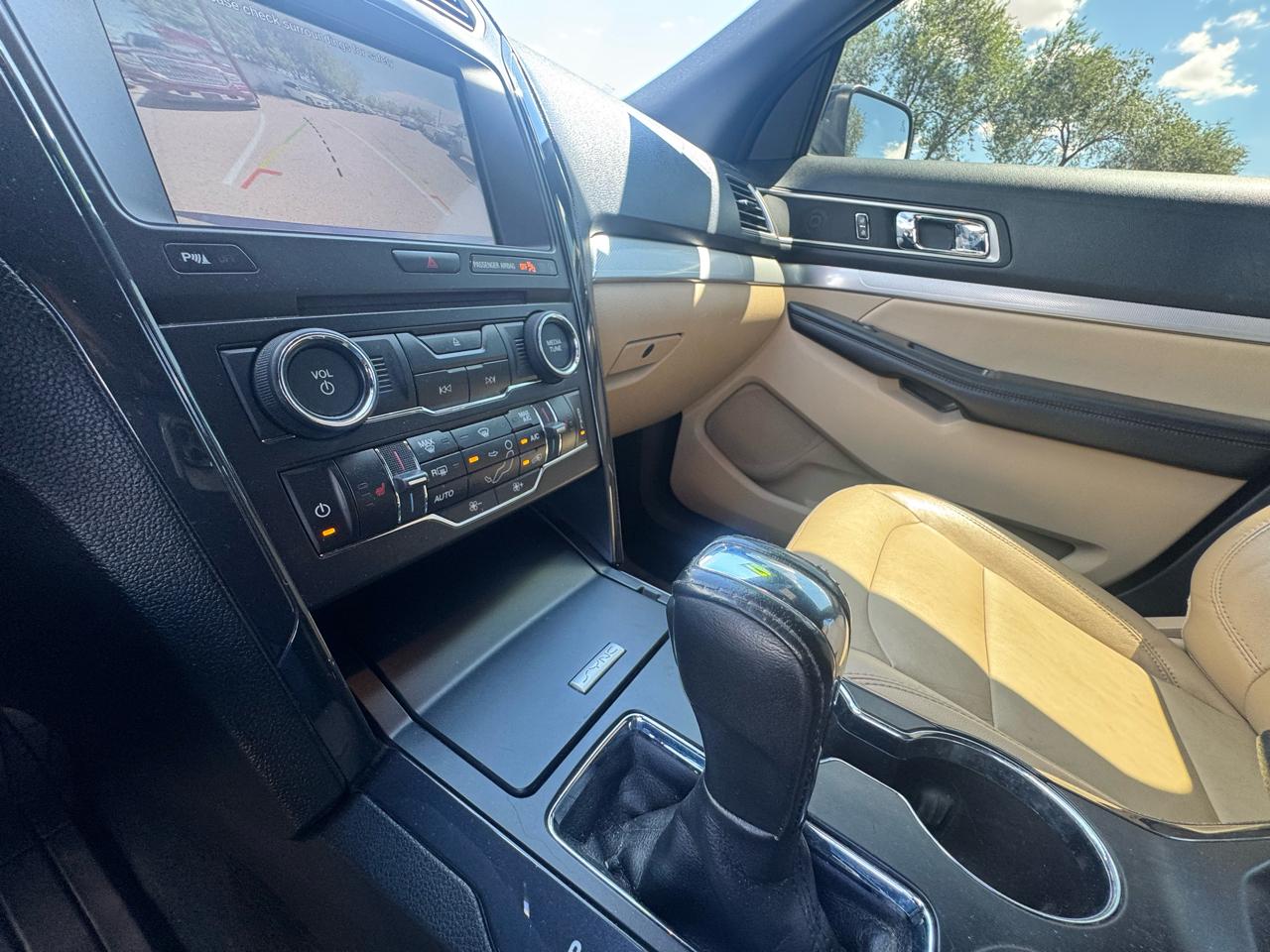 Ford Explorer XLT FWD 2017
