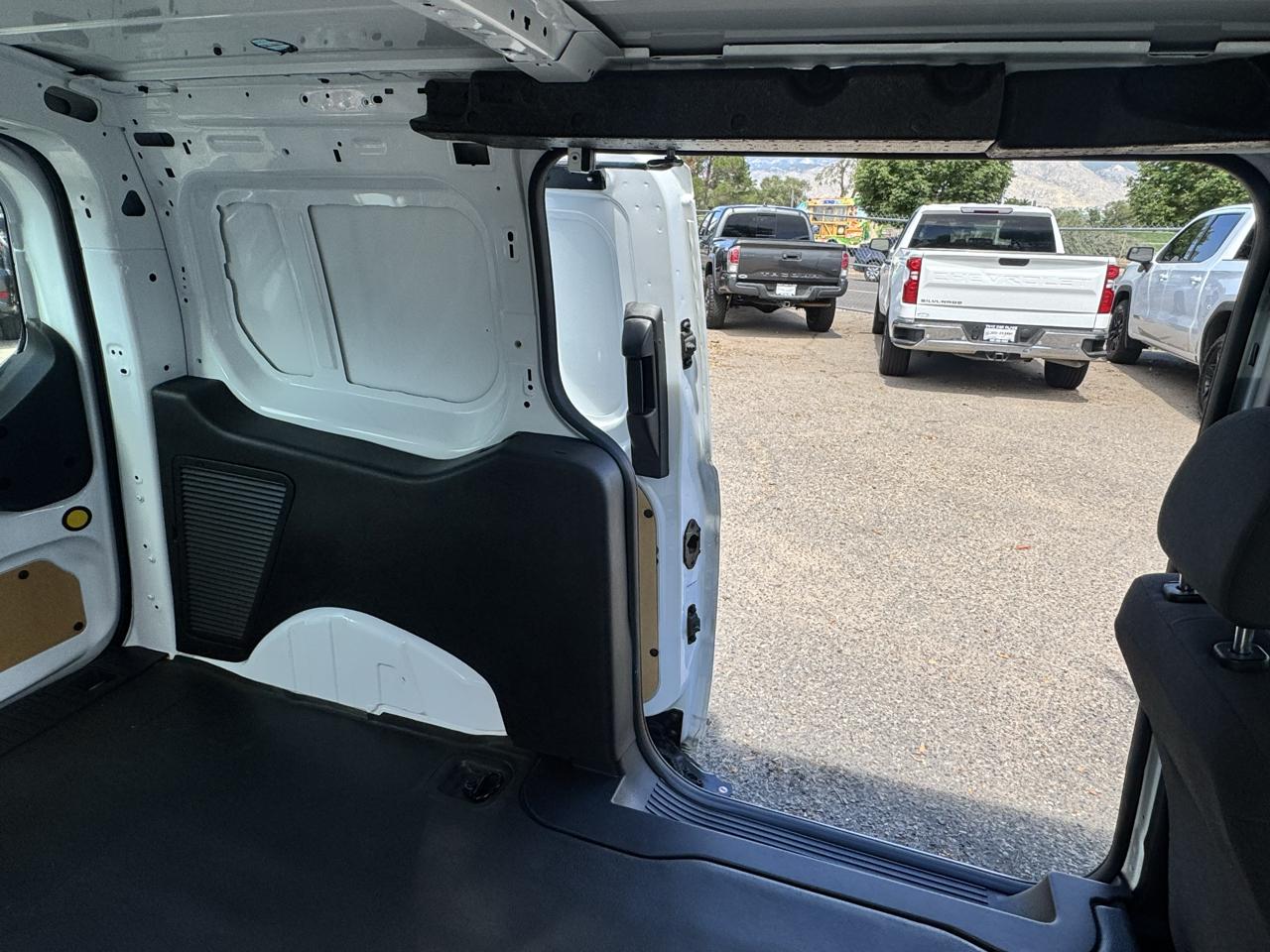 Ford Transit Connect Cargo Van XL LWB w/Rear 180 Degree Door 2016