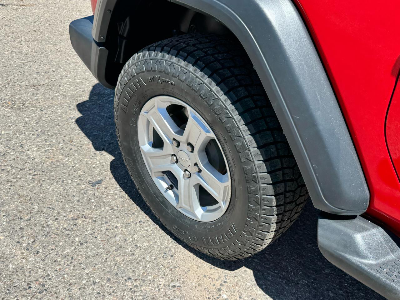 Jeep Wrangler Sport 4WD 2020