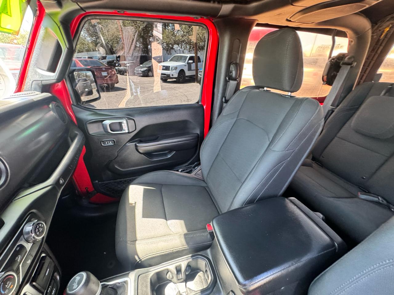 Jeep Wrangler Sport 4WD 2020