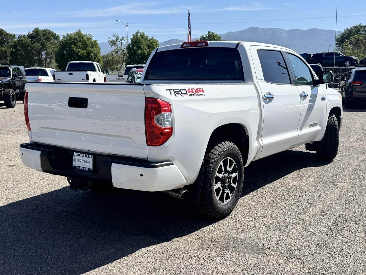 Toyota Tundra Limited 5.7L FFV CrewMax 4WD 2016