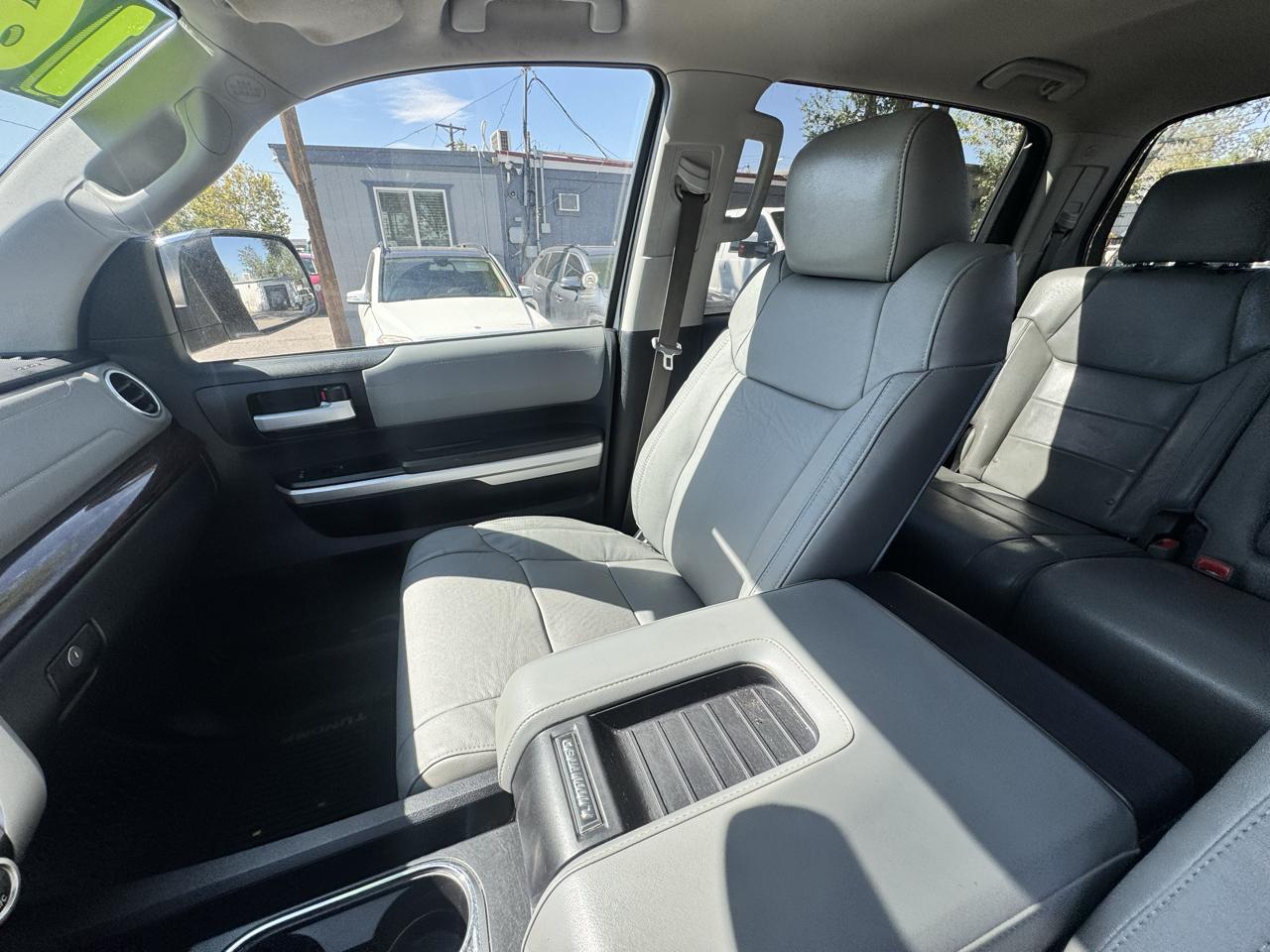 Toyota Tundra Limited 5.7L FFV CrewMax 4WD 2016