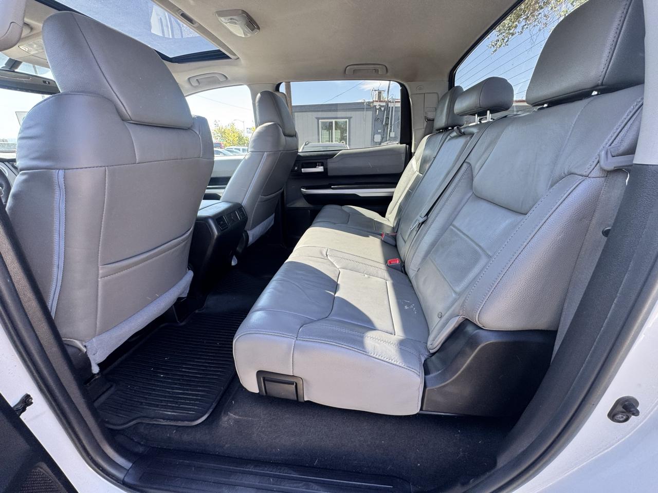 Toyota Tundra Limited 5.7L FFV CrewMax 4WD 2016