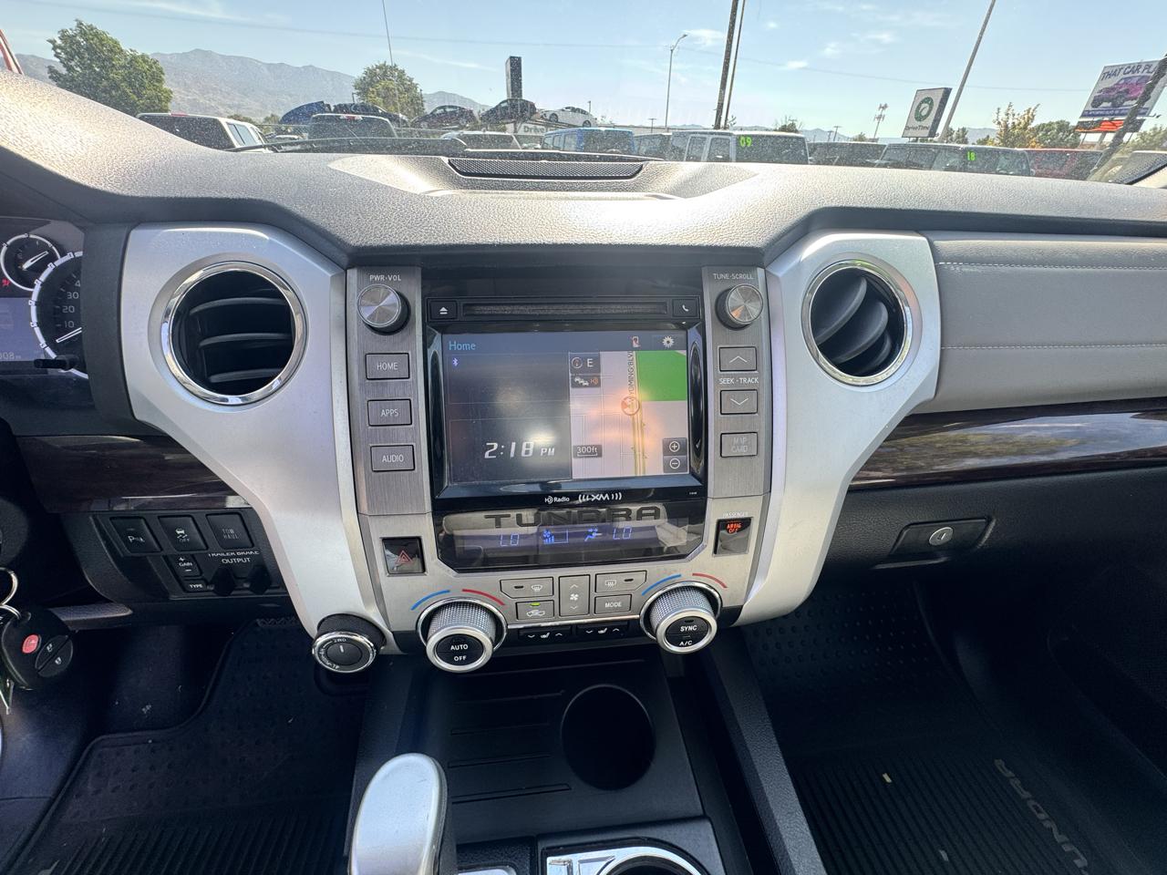 Toyota Tundra Limited 5.7L FFV CrewMax 4WD 2016