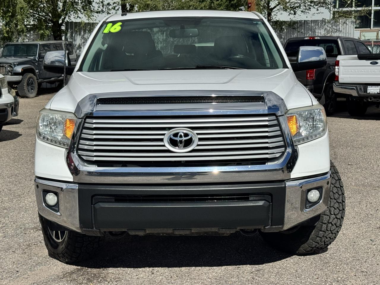 Toyota Tundra Limited 5.7L FFV CrewMax 4WD 2016