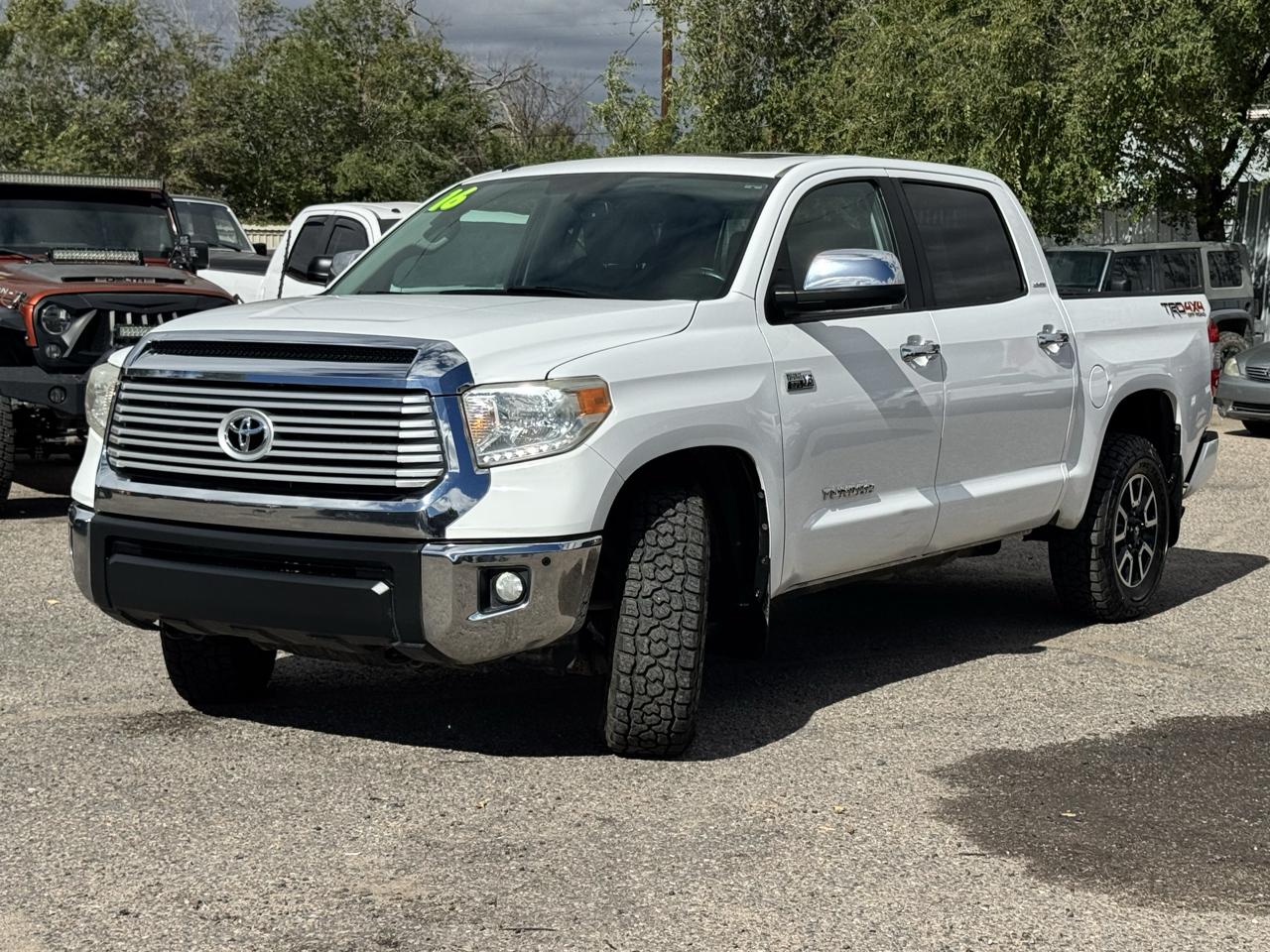 Toyota Tundra Limited 5.7L FFV CrewMax 4WD 2016