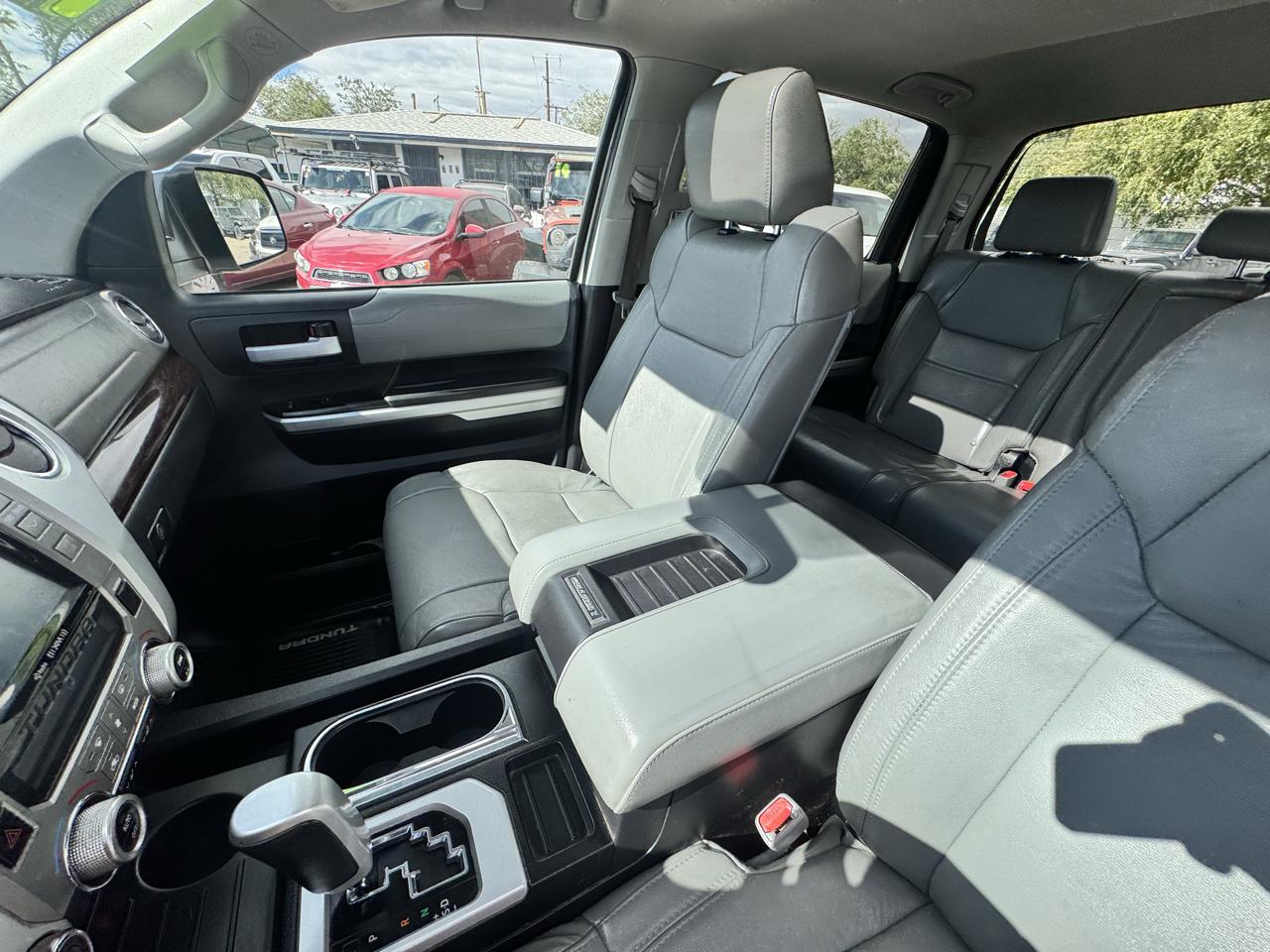 Toyota Tundra Limited 5.7L FFV CrewMax 4WD 2016