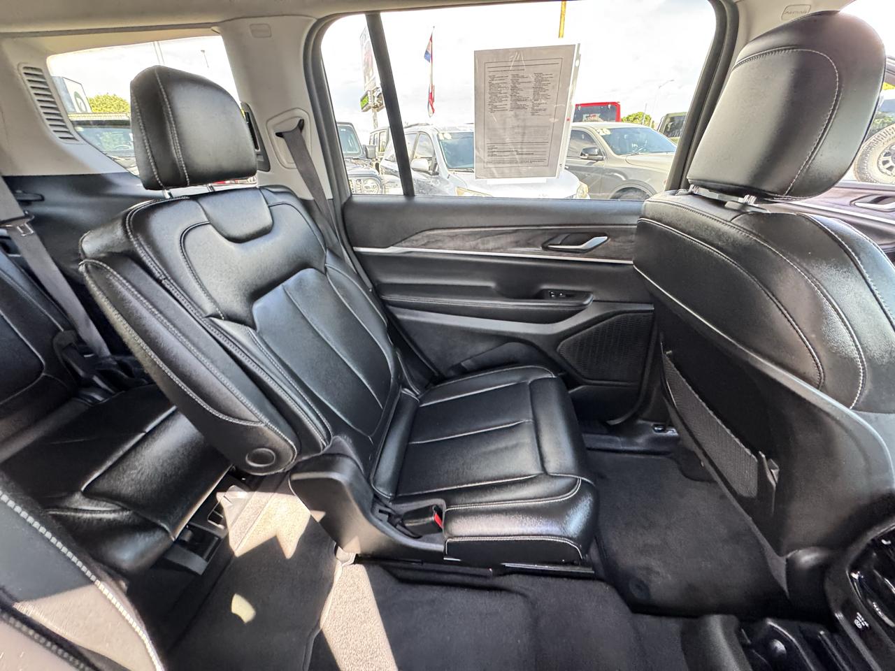 Jeep Grand Cherokee L Limited 4WD 2023