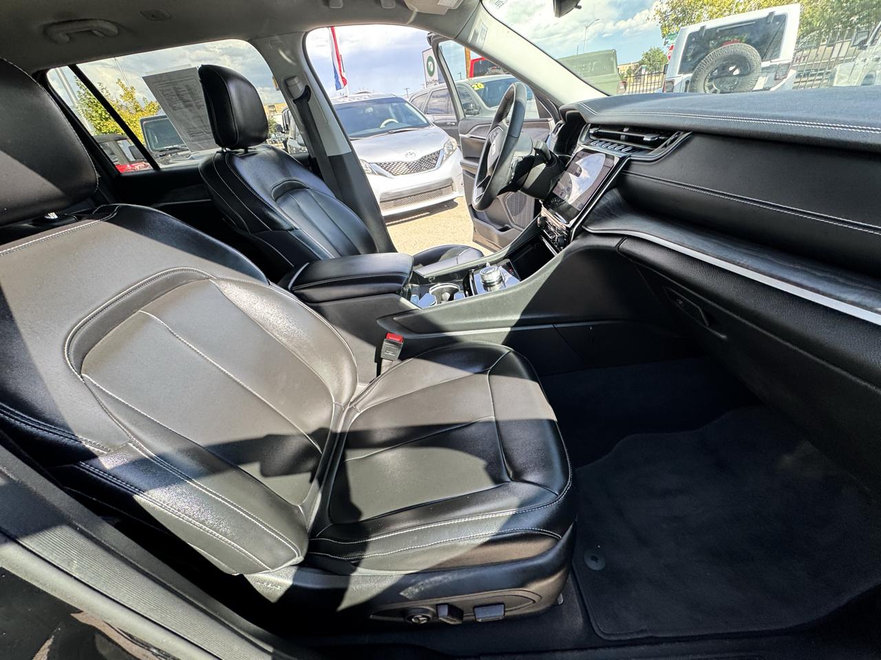 Jeep Grand Cherokee L Limited 4WD 2023