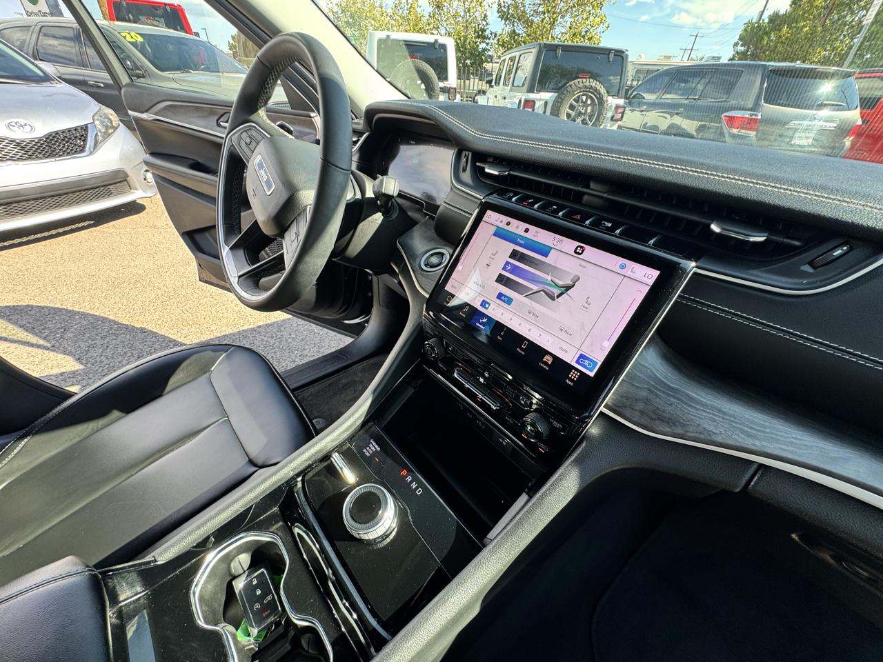 Jeep Grand Cherokee L Limited 4WD 2023