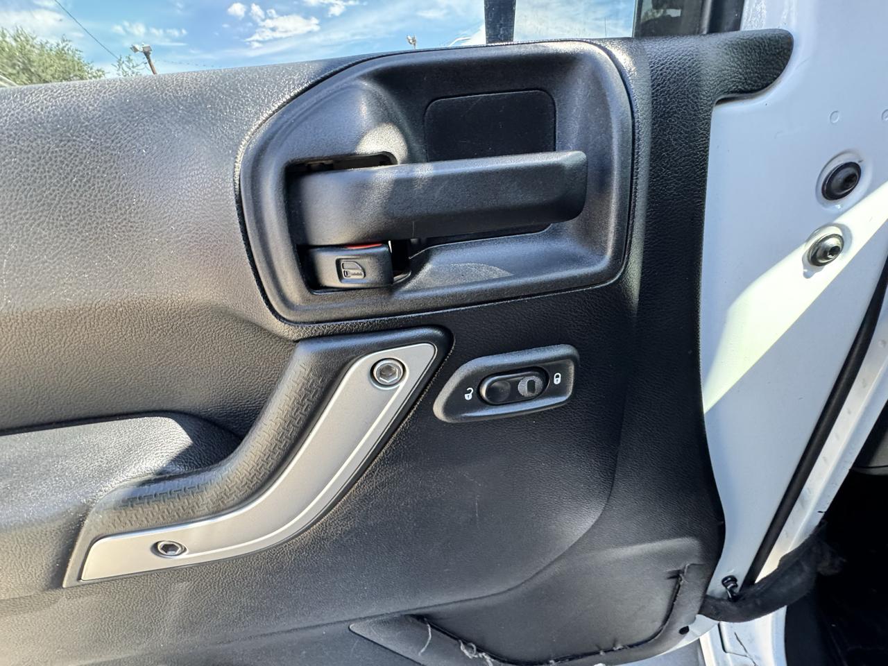 Jeep Wrangler Unlimited Rubicon 4WD 2011