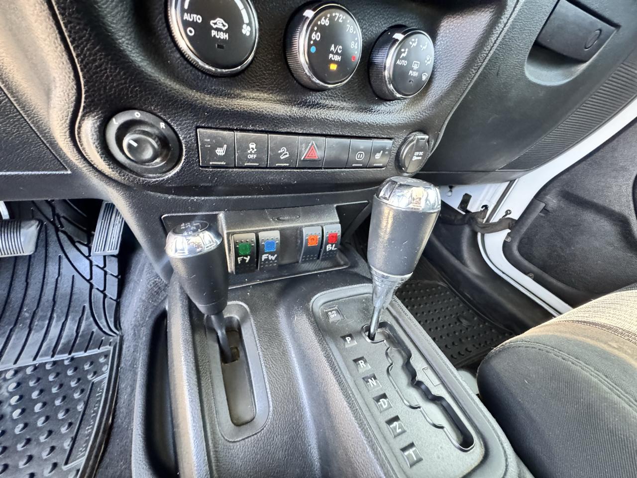 Jeep Wrangler Unlimited Rubicon 4WD 2011