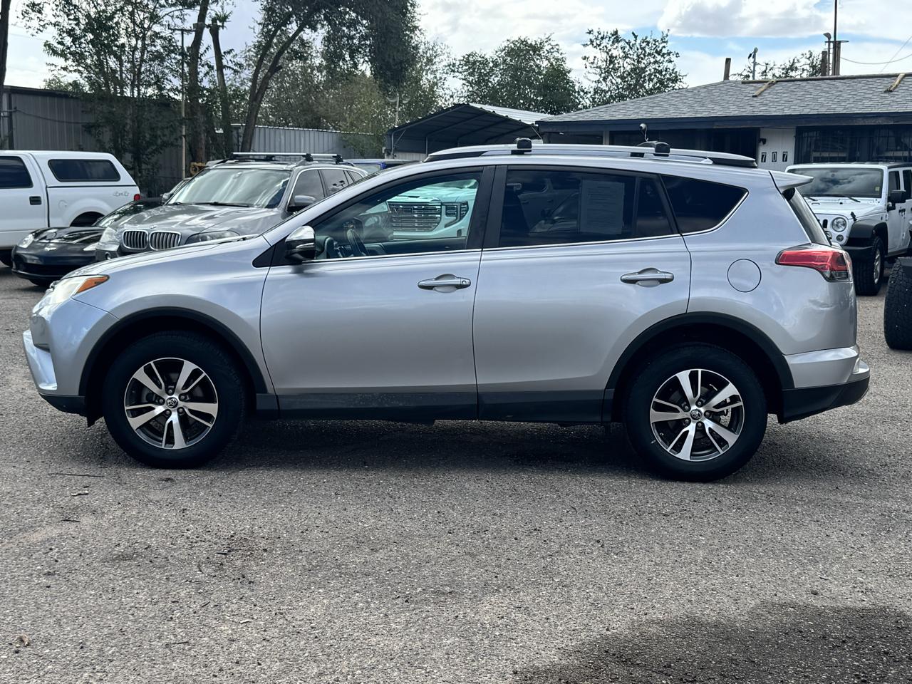 Toyota RAV4 XLE AWD 2017