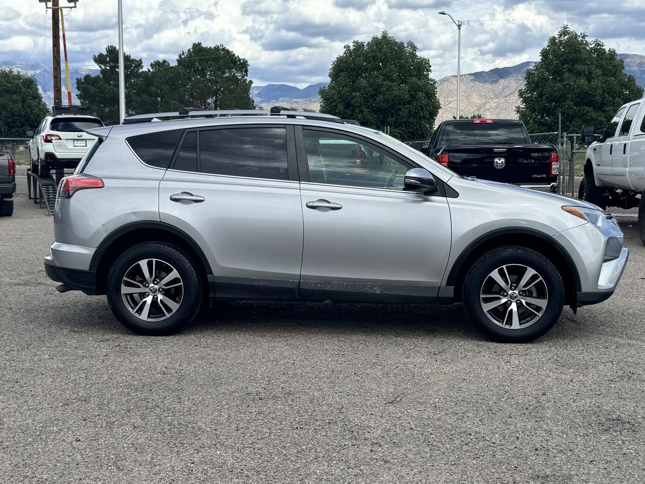 Toyota RAV4 XLE AWD 2017