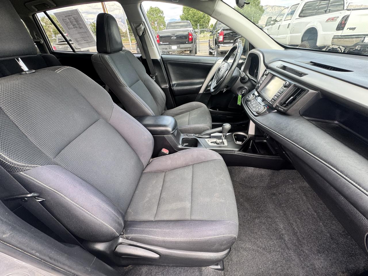 Toyota RAV4 XLE AWD 2017