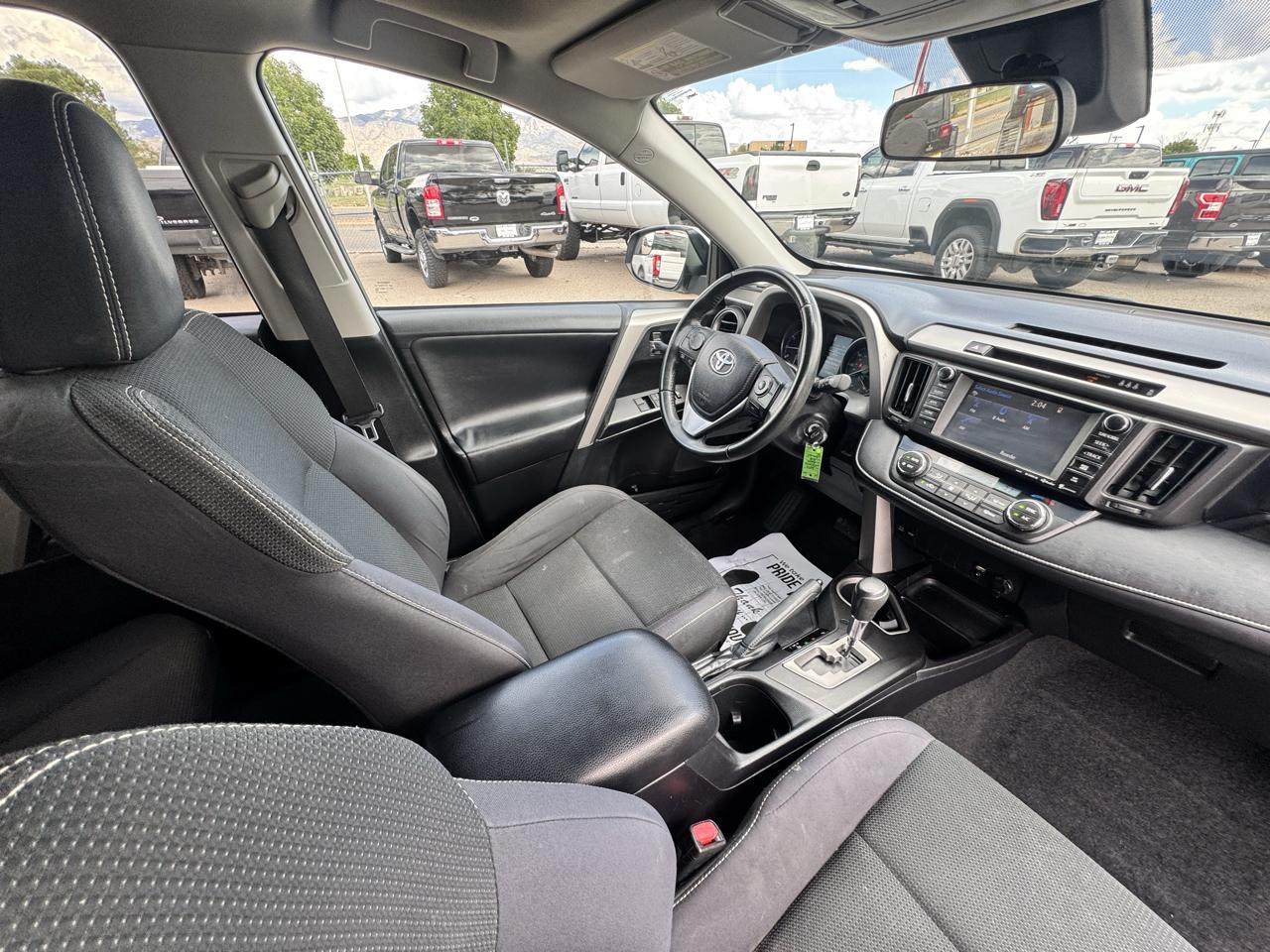 Toyota RAV4 XLE AWD 2017