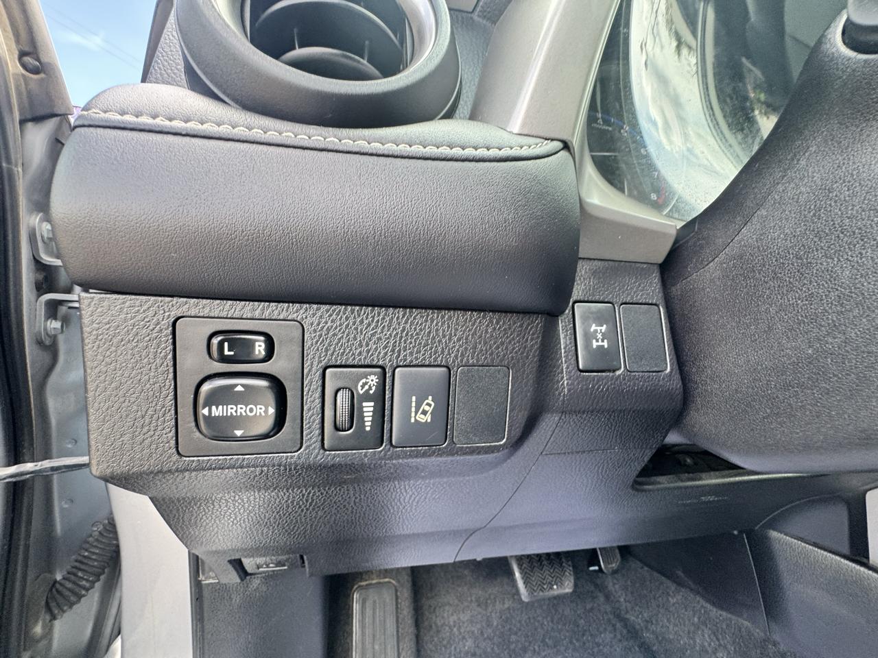 Toyota RAV4 XLE AWD 2017