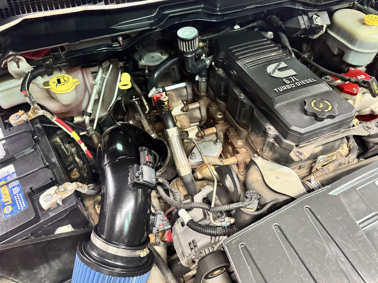 RAM 2500 SLT Mega Cab 4WD 2012