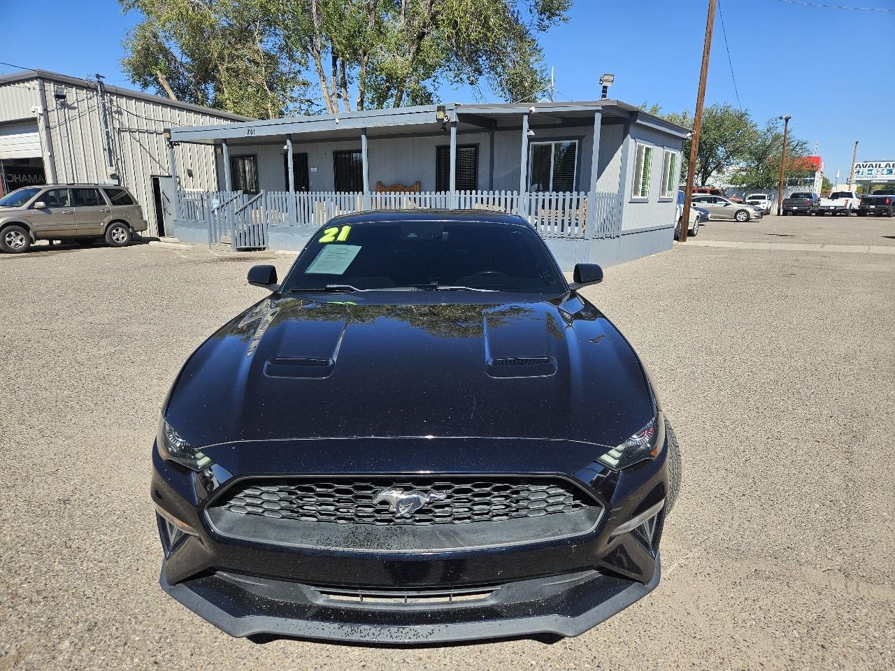 Ford Mustang EcoBoost Coupe 2021