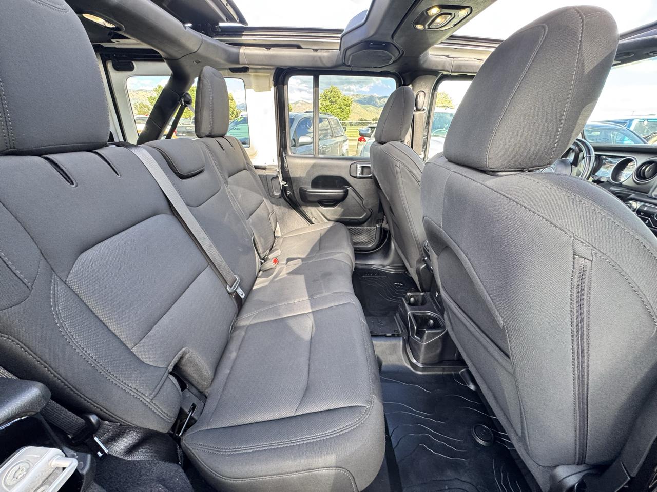 Jeep Wrangler Unlimited Sport 2021