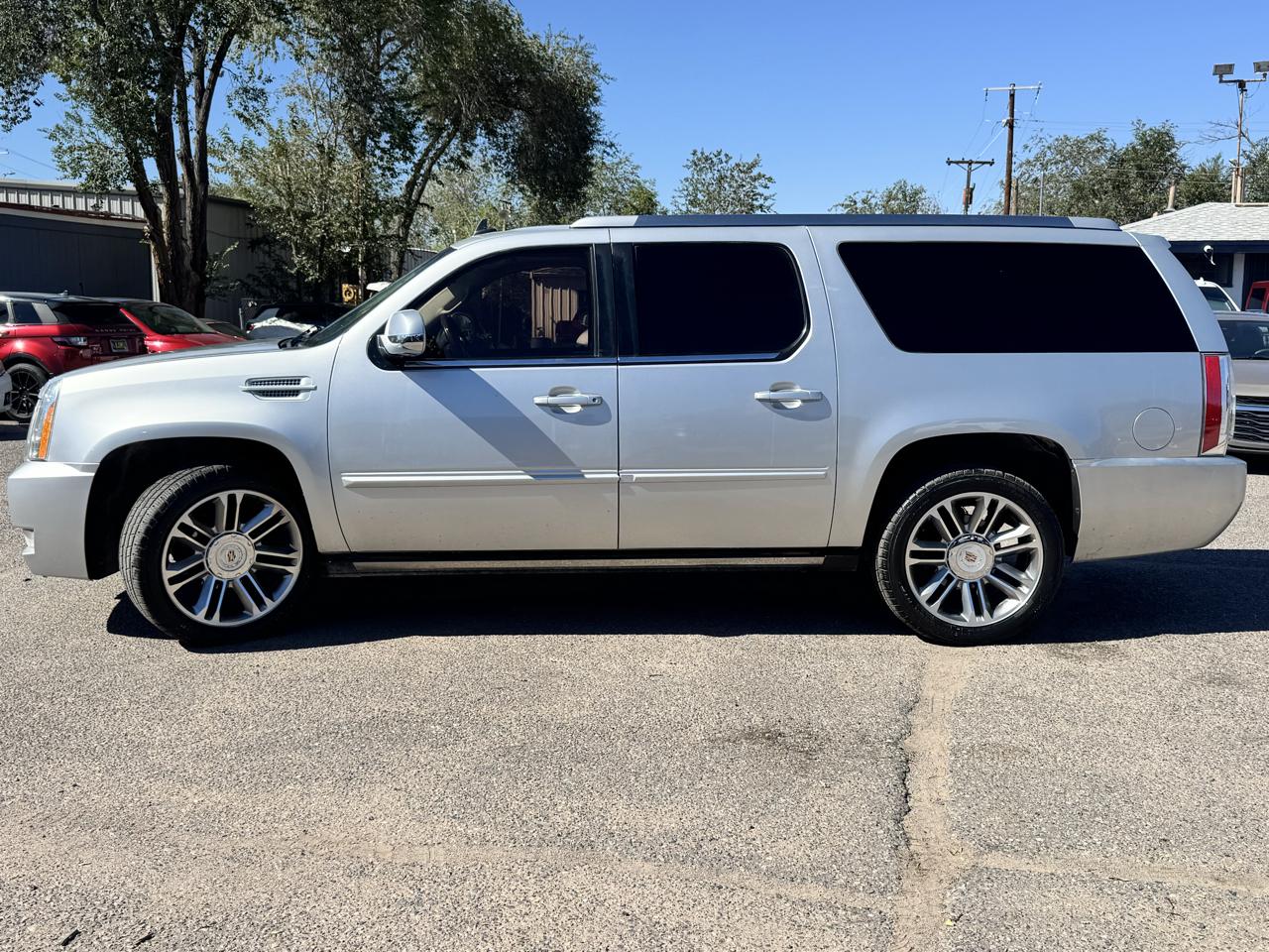 Cadillac Escalade ESV AWD Premium 2013