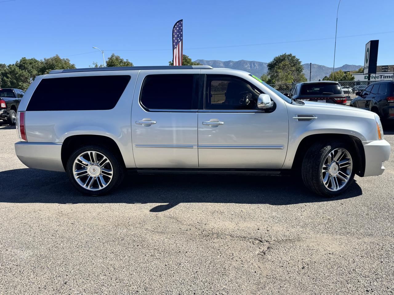 Cadillac Escalade ESV AWD Premium 2013