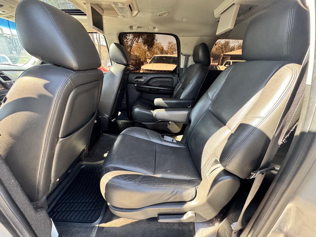 Cadillac Escalade ESV AWD Premium 2013