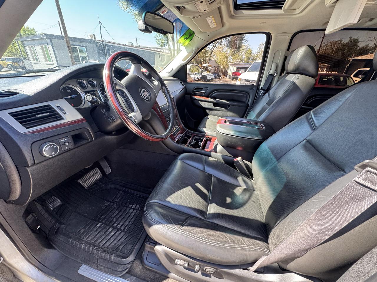 Cadillac Escalade ESV AWD Premium 2013