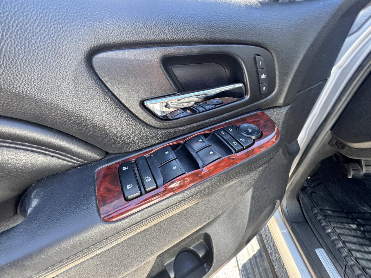 Cadillac Escalade ESV AWD Premium 2013
