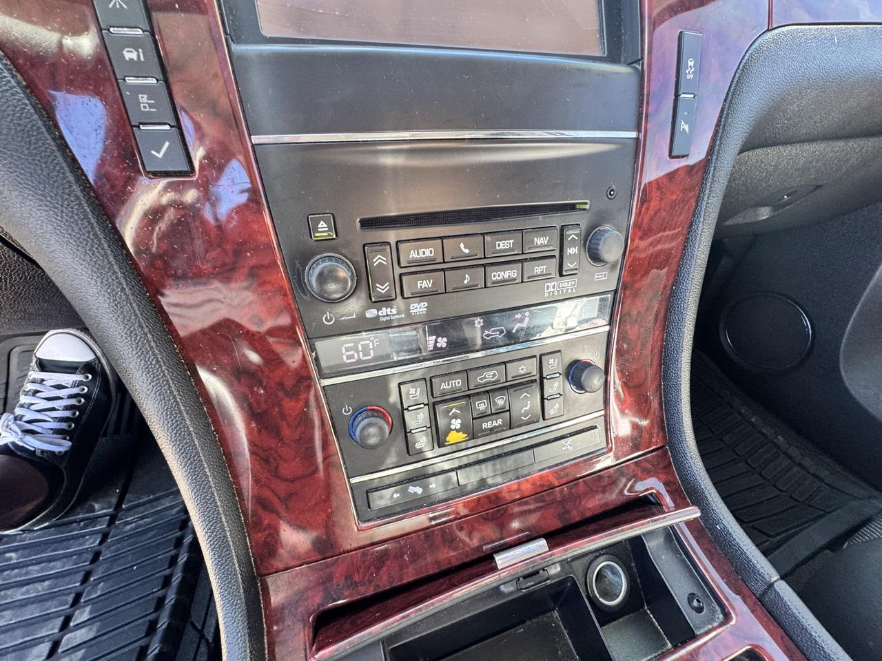 Cadillac Escalade ESV AWD Premium 2013