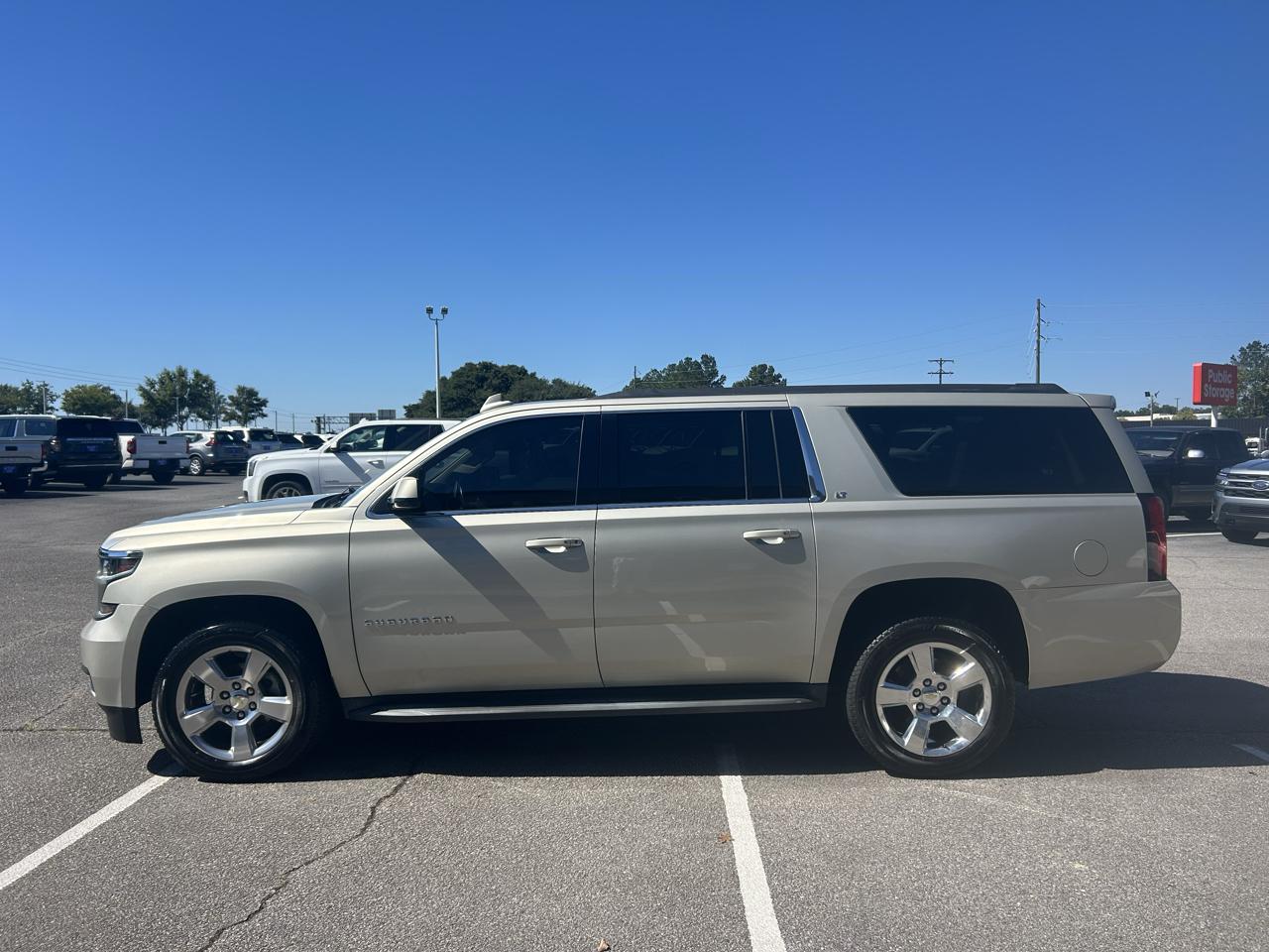 Chevrolet Suburban LT 2WD 2016