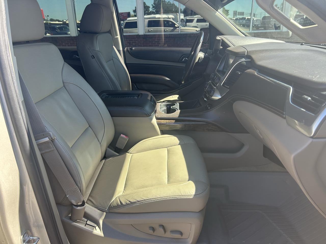 Chevrolet Suburban LT 2WD 2016