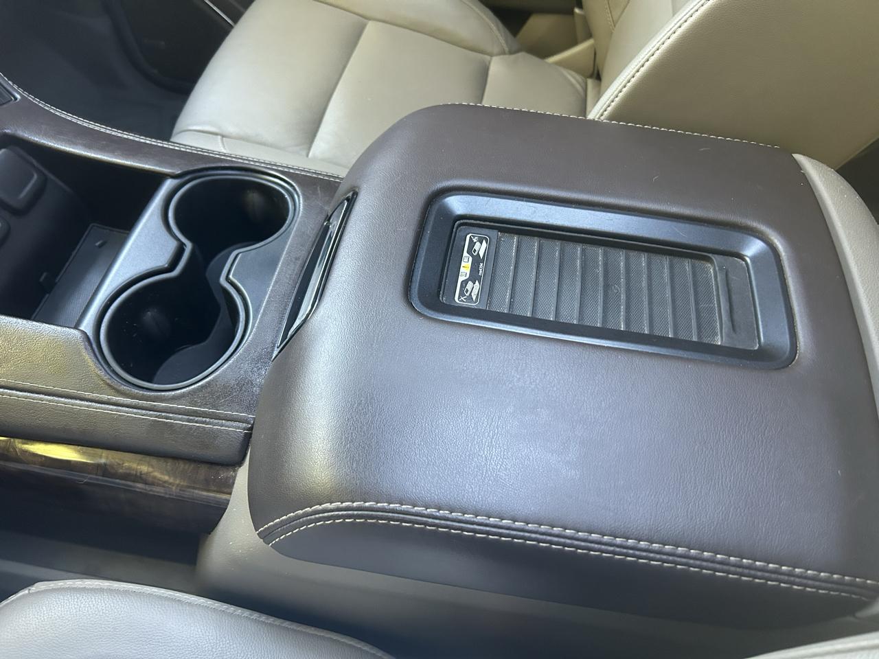 Chevrolet Suburban LT 2WD 2016